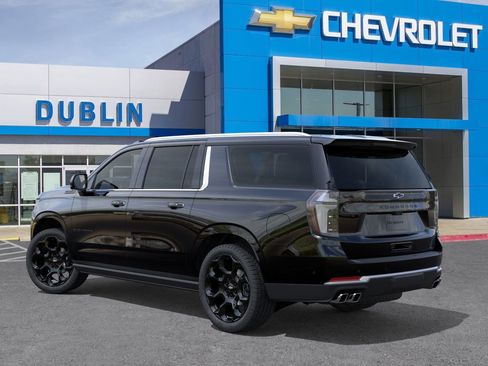 New 2026 Chevrolet Suburban High Country AWD/4WD image 4