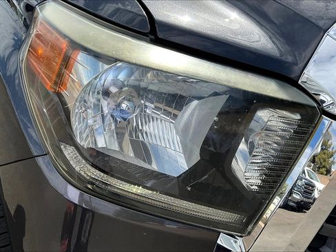 Used 2019 Toyota Tundra SR5 w/ SR5 Upgrade Package image 27