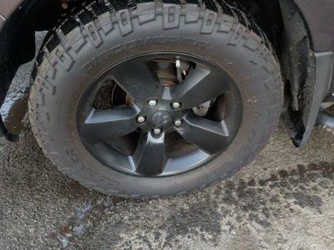 Used 2016 RAM 1500 Express image 20
