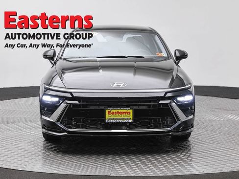Used 2024 Hyundai Sonata SEL FWD image 2
