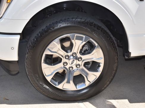 Used 2022 Ford F150 Platinum w/ Equipment Group 701A High AWD/4WD image 40