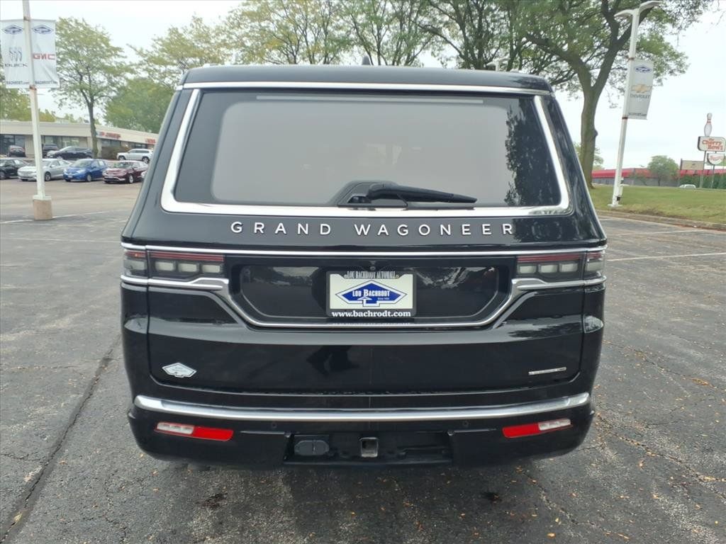 Used 2024 Jeep Grand Wagoneer Series III w/ HD Trailer Tow Package AWD/4WD image 6