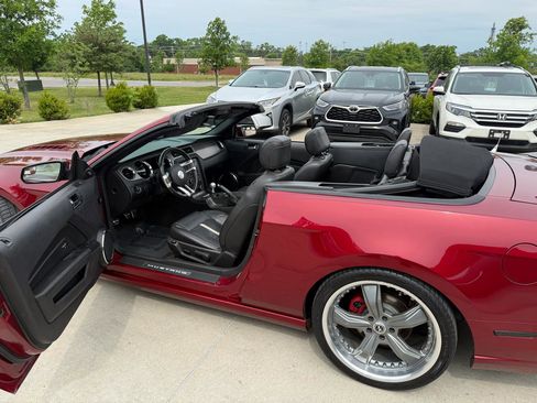 Used 2014 Ford Mustang GT Premium w/ Brembo Brake Package RWD image 17