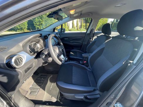 Used 2025 Nissan Versa SV w/ Trunk Package FWD image 24