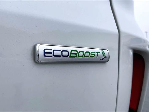 Used 2020 Ford Escape SE image 11