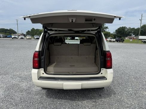 Used 2015 Chevrolet Tahoe LTZ RWD image 15