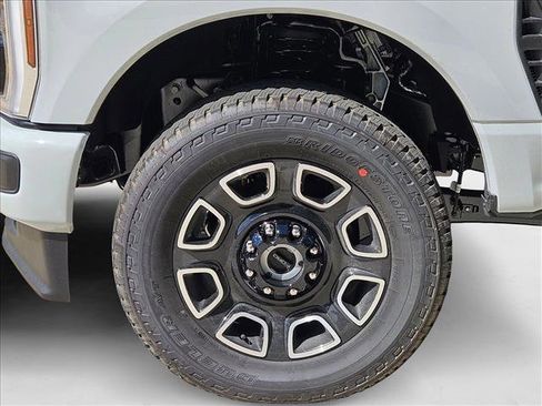 New 2026 Ford F350 Platinum image 10