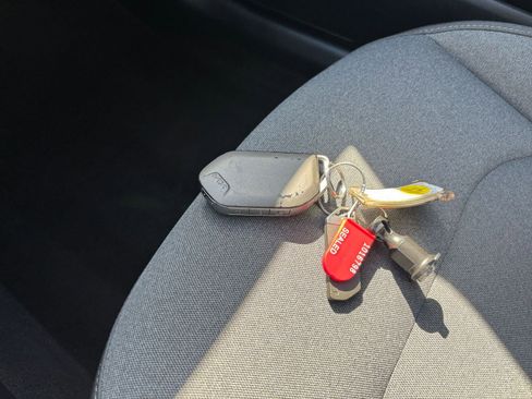 Used 2025 Kia K4 LXS image 21