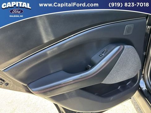 Certified 2025 Ford Mustang Mach-E Premium w/ Sport Appearance Package AWD/4WD image 17