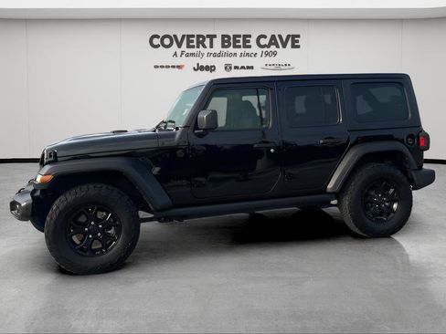 Certified 2022 Jeep Wrangler Unlimited Sport image 4