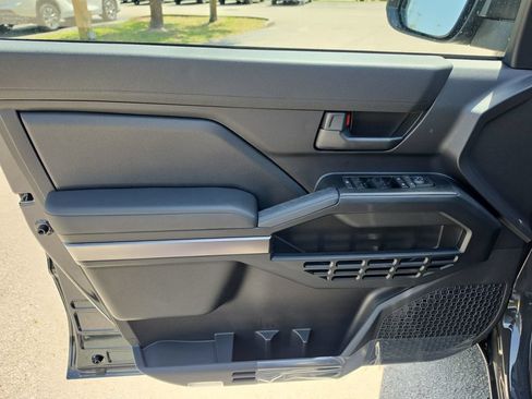 New 2026 Toyota 4Runner SR5 RWD image 25