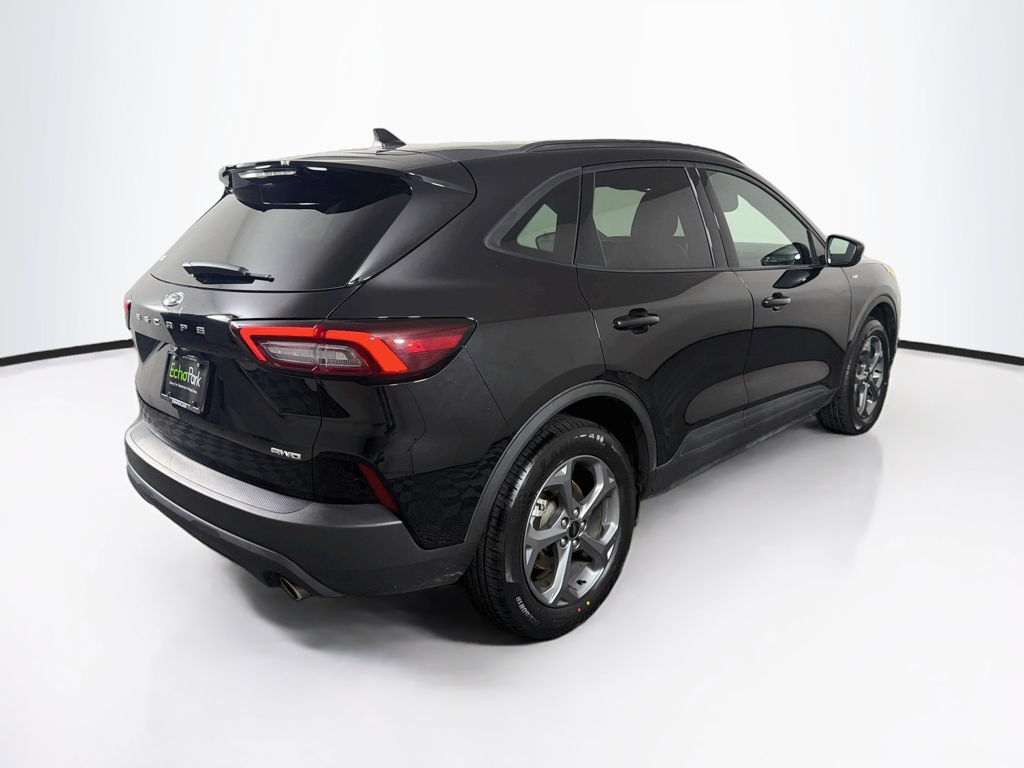 Used 2025 Ford Escape ST-Line Select AWD/4WD image 9