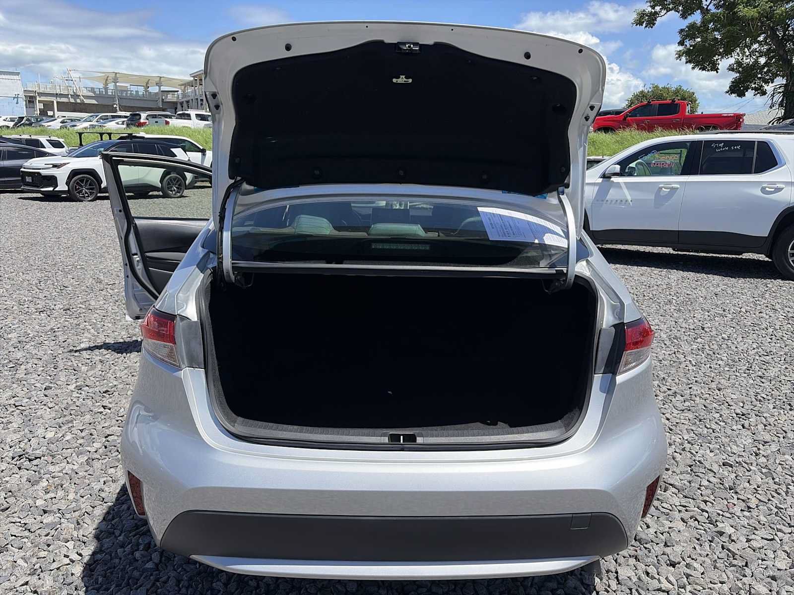 Used 2021 Toyota Corolla LE FWD image 19