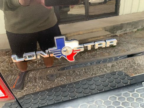 Used 2018 RAM 1500 Lone Star image 9