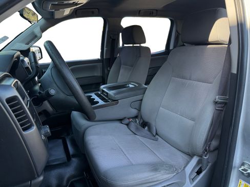 Used 2017 Chevrolet Silverado 1500 W/T image 9