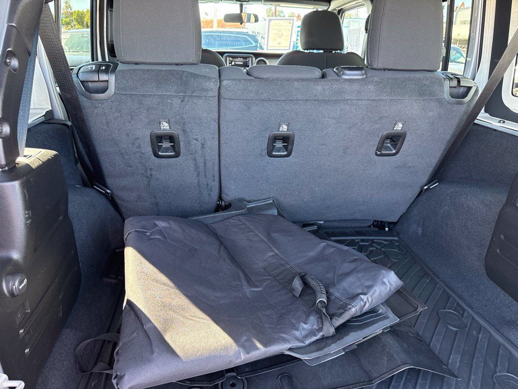Used 2020 Jeep Wrangler Unlimited Sport S AWD/4WD image 5