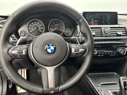 Used 2017 BMW 328d Sedan w/ M Sport Package image 22