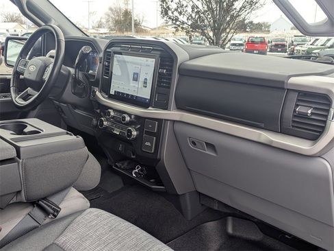 Used 2022 Ford F150 XLT w/ Equipment Group 302A High image 25