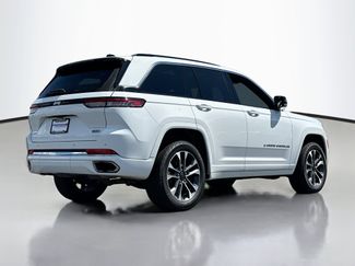 Used 2023 Jeep Grand Cherokee Overland AWD/4WD video 2