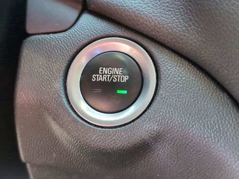 Used 2020 Chevrolet Equinox LT w/ Driver Convenience Package FWD image 26
