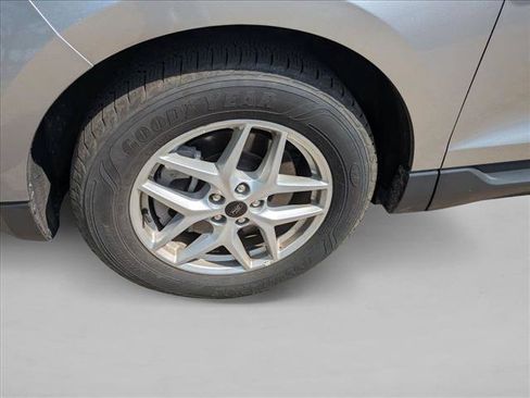 Used 2023 Ford Edge SEL AWD/4WD image 10