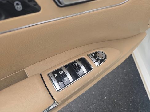 Used 2013 Mercedes-Benz S 550 4MATIC image 13