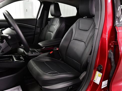 Used 2025 Ford Mustang Mach-E Premium image 25