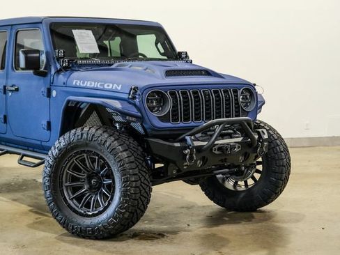 Used 2025 Jeep Wrangler Unlimited Rubicon w/ Safety Group AWD/4WD image 33