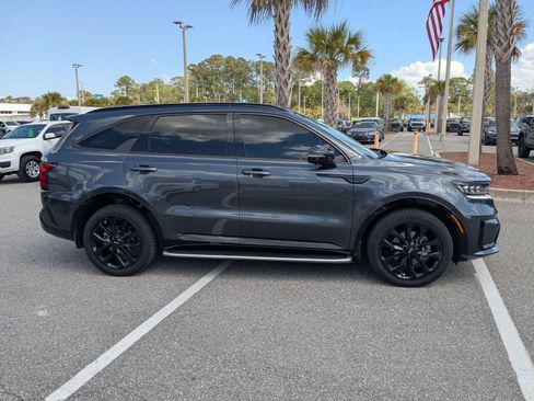Used 2021 Kia Sorento SX image 3