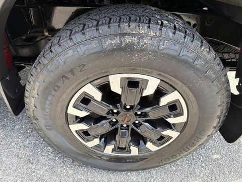 Used 2023 Nissan Frontier PRO-4X w/ Pro Convenience Package AWD/4WD image 30