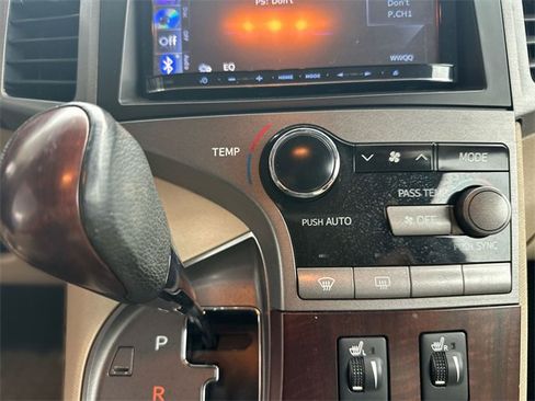 Used 2009 Toyota Venza image 19