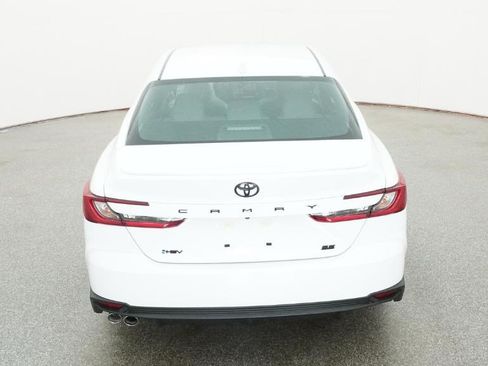 Used 2026 Toyota Camry SE w/ Convenience Package FWD image 10
