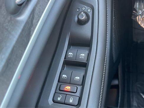 New 2025 Jeep Grand Cherokee L Limited image 19