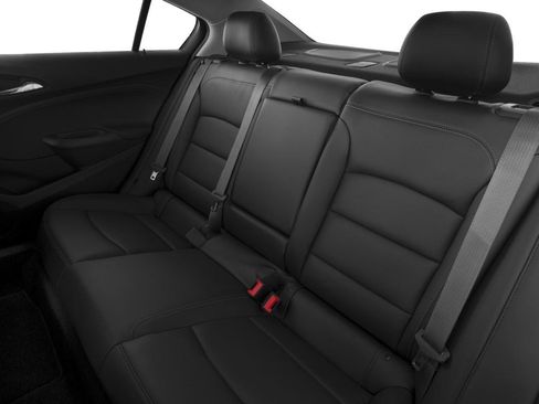 Used 2016 Chevrolet Cruze Premier image 9