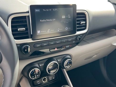 New 2026 Hyundai Venue SEL FWD image 18