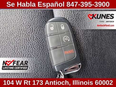 Used 2025 Jeep Compass Limited image 59