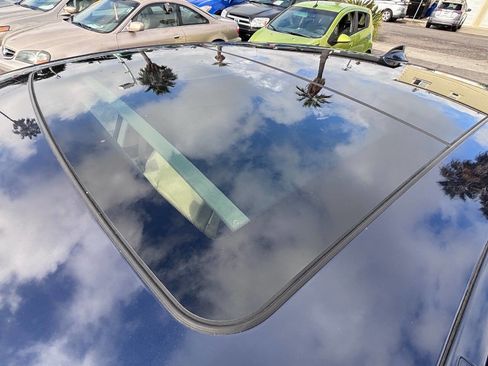 Used 2010 BMW 550i Gran Turismo image 8