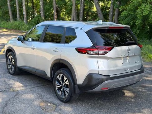 Used 2023 Nissan Rogue SV w/ SV Premium B Package AWD/4WD image 7