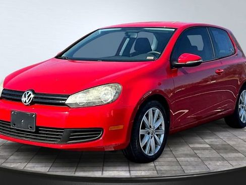 Used 2011 Volkswagen Golf 2-Door FWD image 1
