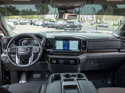 Used 2023 GMC Sierra 1500 Elevation image 25