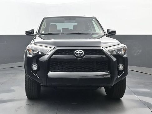 Used 2014 Toyota 4Runner SR5 RWD image 19