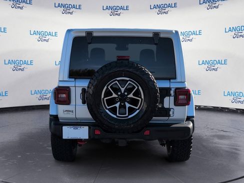 Used 2024 Jeep Wrangler Rubicon image 8