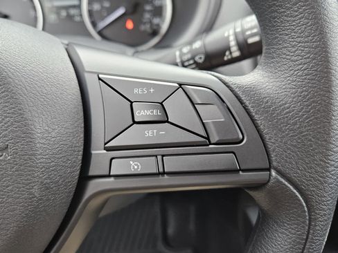 New 2025 Nissan Kicks Play S image 13