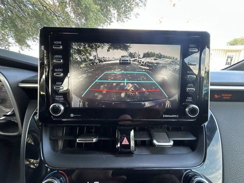 Used 2021 Toyota Corolla SE FWD image 18