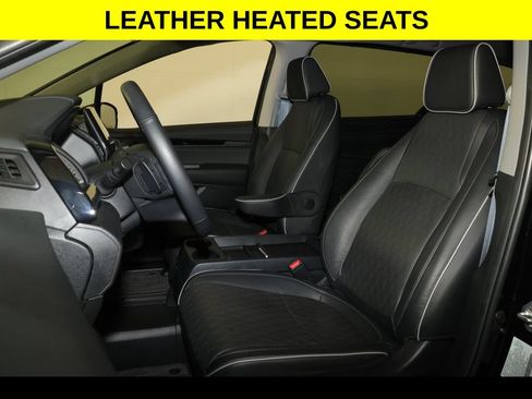 Used 2024 Honda Odyssey Elite image 3