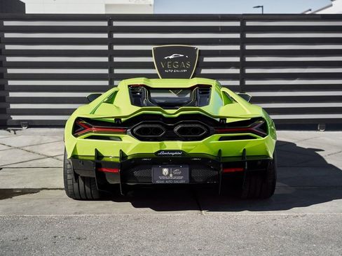 Used 2025 Lamborghini Revuelto AWD/4WD image 24