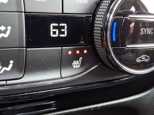 Used 2023 Buick Encore GX Essence FWD image 25