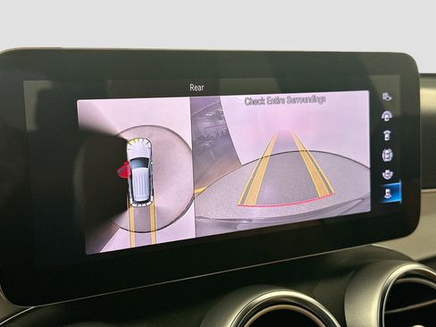 Used 2022 Mercedes-Benz GLC 300 GLC 300 image 12