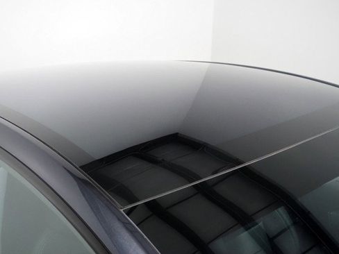 Used 2026 Tesla Model Y 2WD image 5