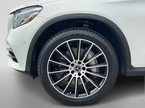 Used 2019 Mercedes-Benz GLC 300 4MATIC Coupe w/ AMG Line image 10